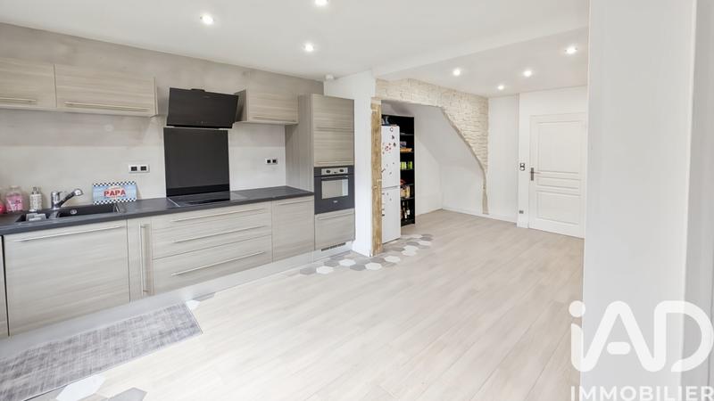 Maison - 95 m² - 4 pièces