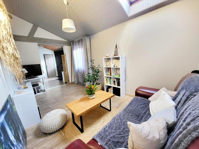 Maison - 186 m² - 8 pièces