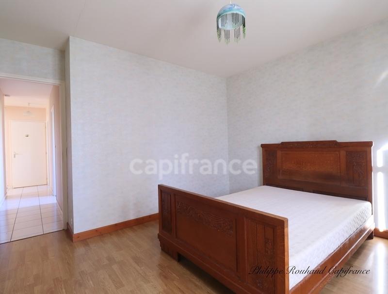 Maison - 92 m² - 8 pièces