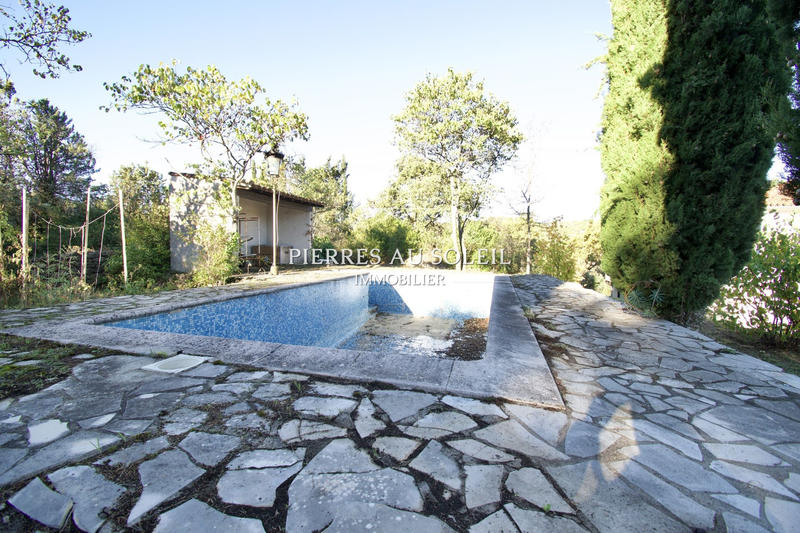 Maison - 230 m² - 8 pièces