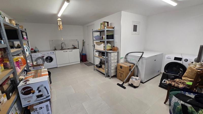 Maison - 280 m² - 4 pièces