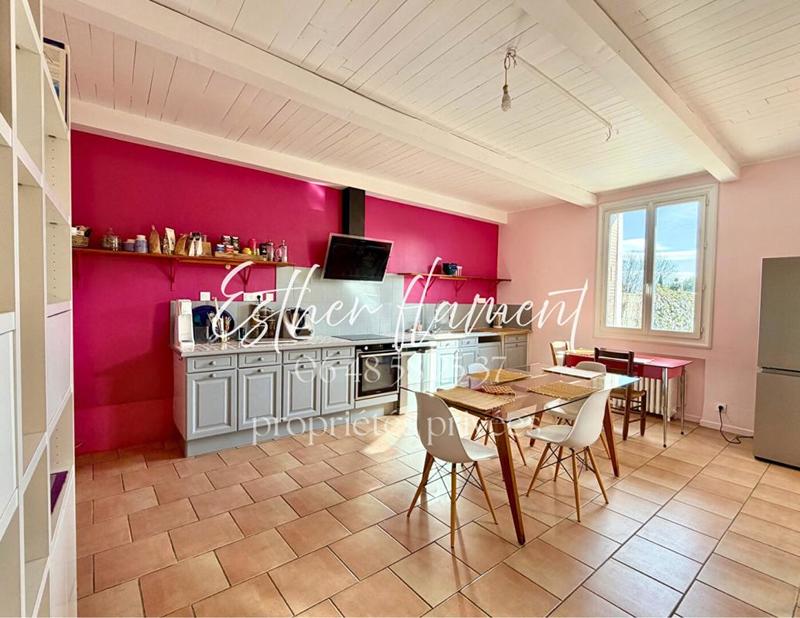 Propriété - 351 m² - 10 pièces