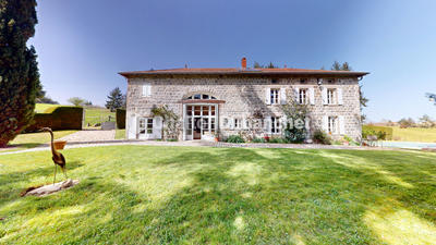 Maison - 380 m² - 7 pièces