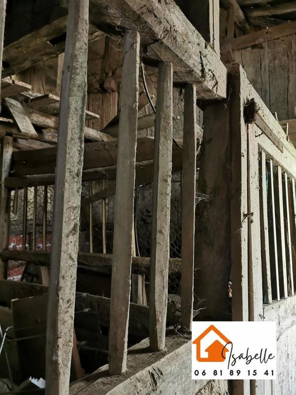 Maison - 235 m² - 8 pièces