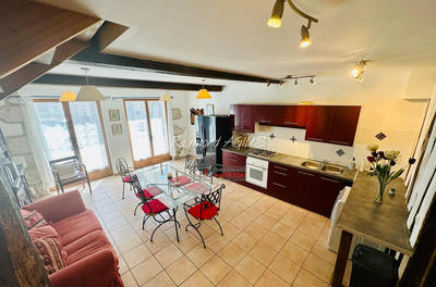 Maison - 90 m² - 4 pièces