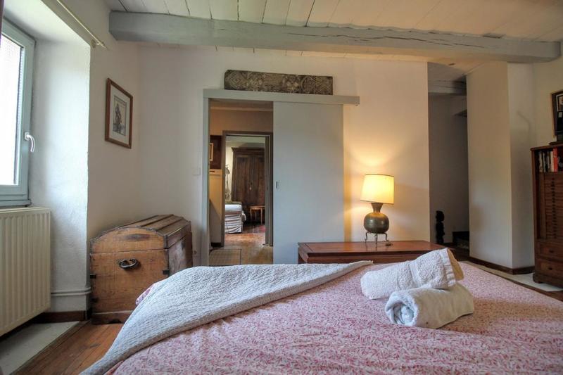 Corps de ferme - 319 m² - 9 pièces