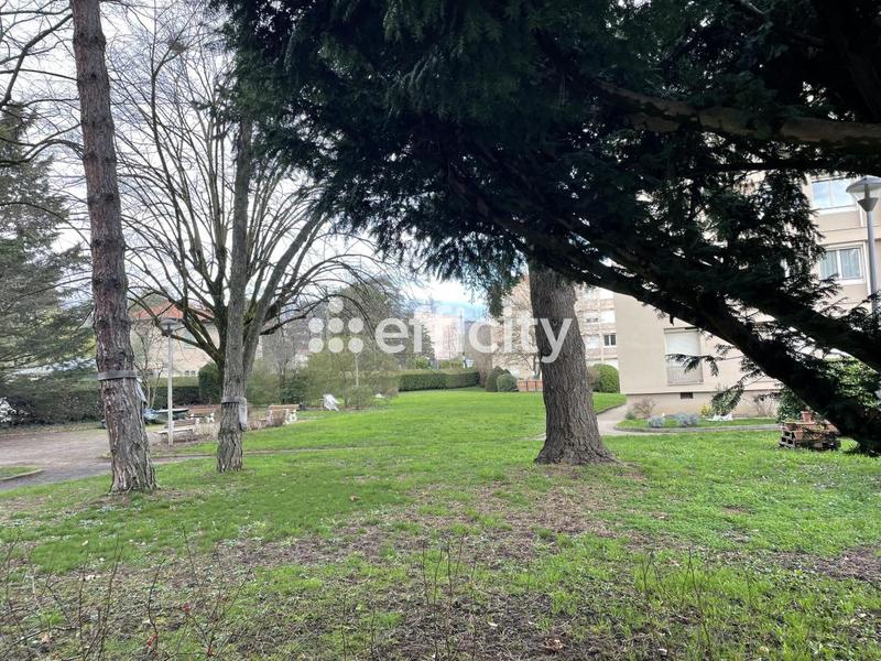 Appartement - 95 m² - 4 pièces