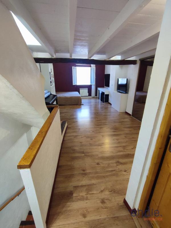 Appartement - 81 m² - 3 pièces