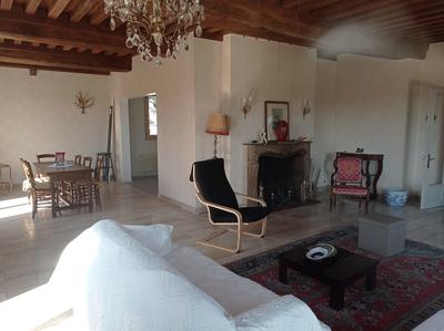 Maison traditionnelle - 228 m² - 7 pièces