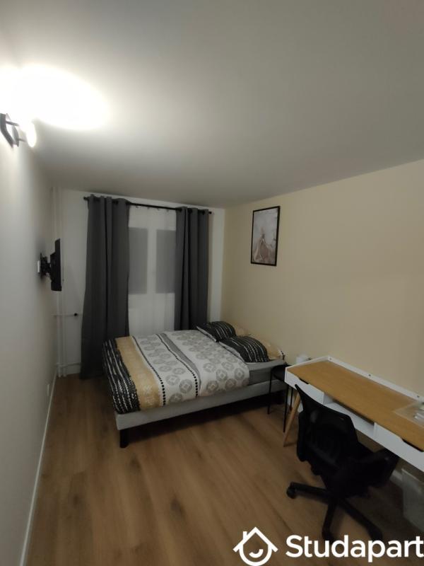 Chambre - 9 m² - 1 pièce