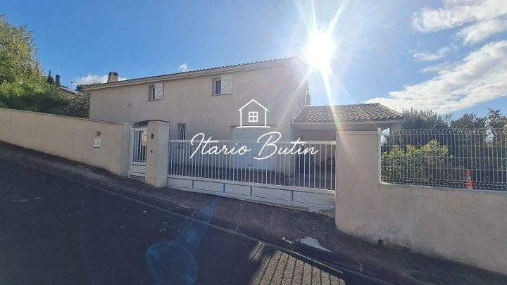 Maison - 152 m² - 6 pièces