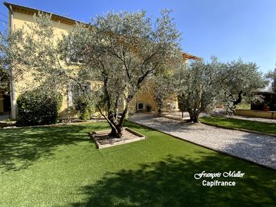 Appartement - 97 m² - 4 pièces