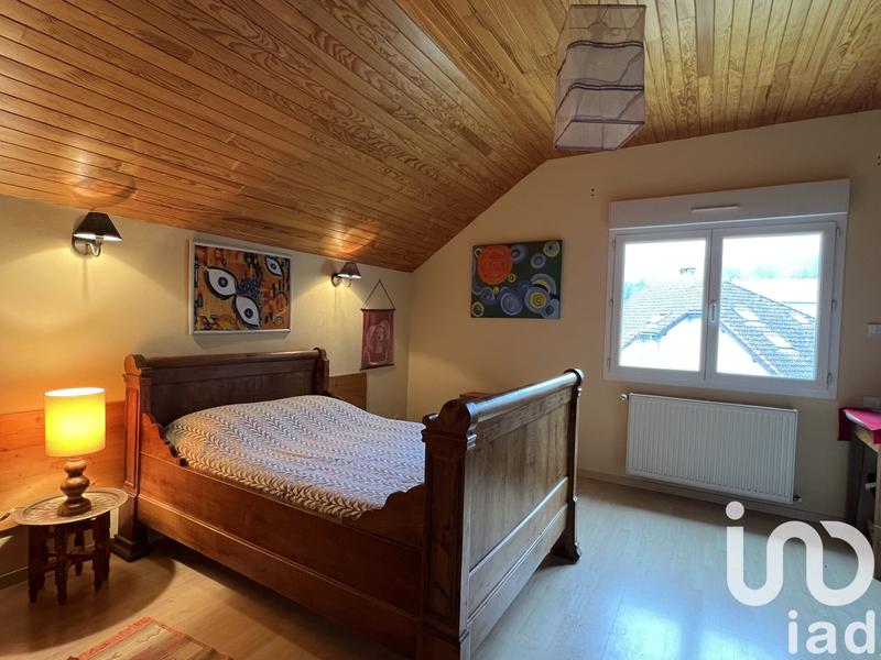 Maison - 200 m² - 7 pièces