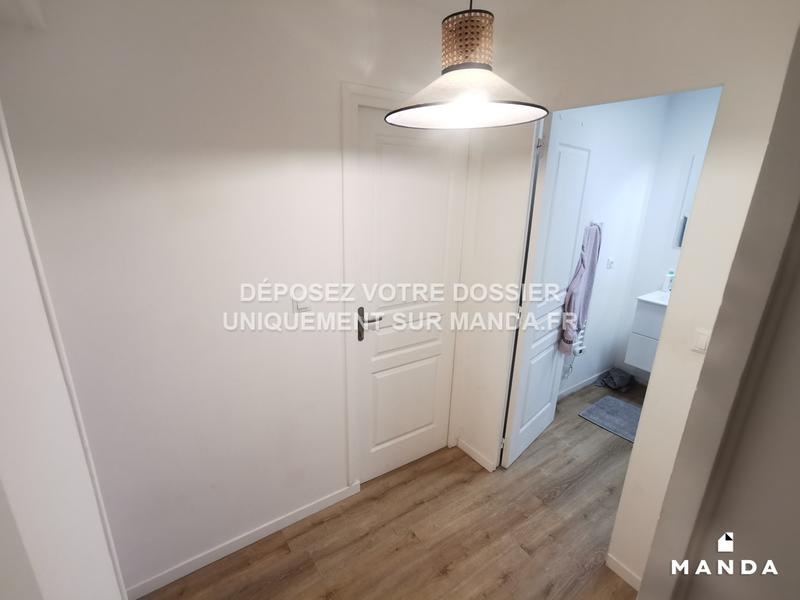 Chambre - 10 m² - 4 pièces