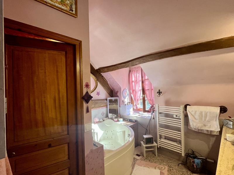 Maison - 180 m² - 6 pièces