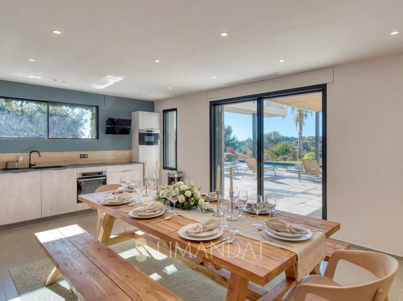 Villa - 650 m² - 17 pièces