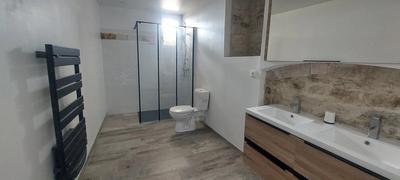 Maison traditionnelle - 90 m² - 5 pièces