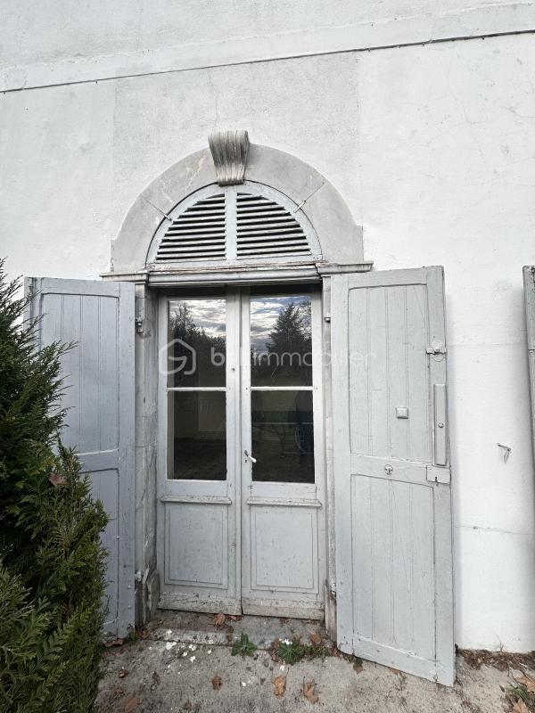 Château - 376 m² - 10 pièces