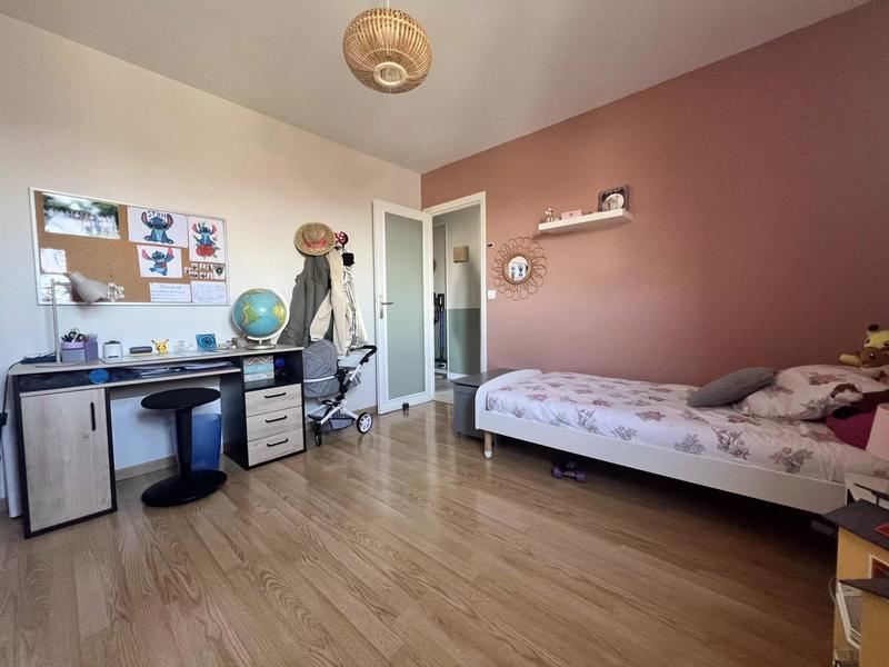 Appartement - 82 m² - 4 pièces