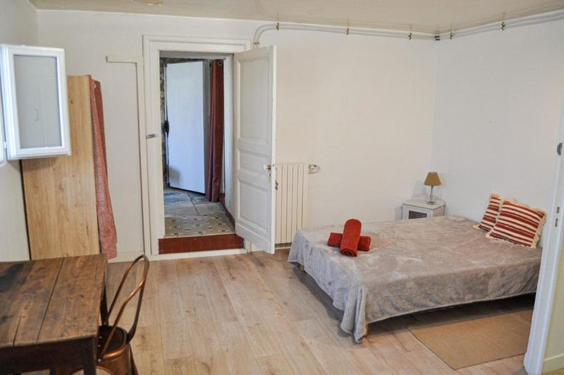 Maison en pierre - 247 m² - 10 pièces