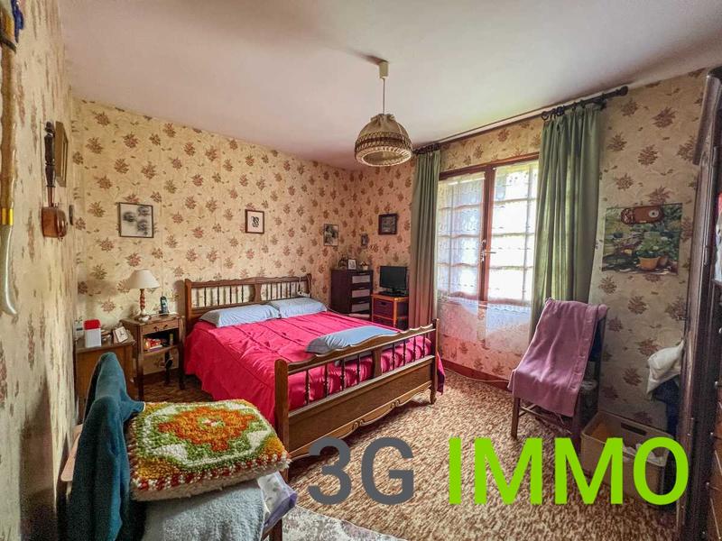 Maison traditionnelle - 147 m² - 6 pièces