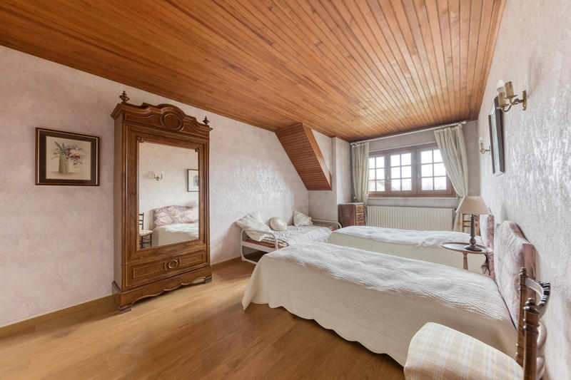 Maison - 151 m² - 7 pièces