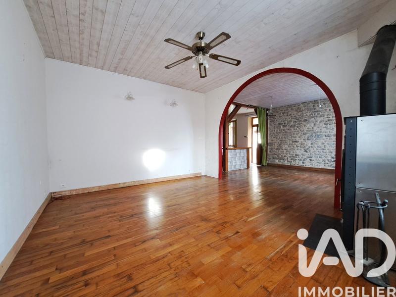 Maison - 90 m² - 5 pièces