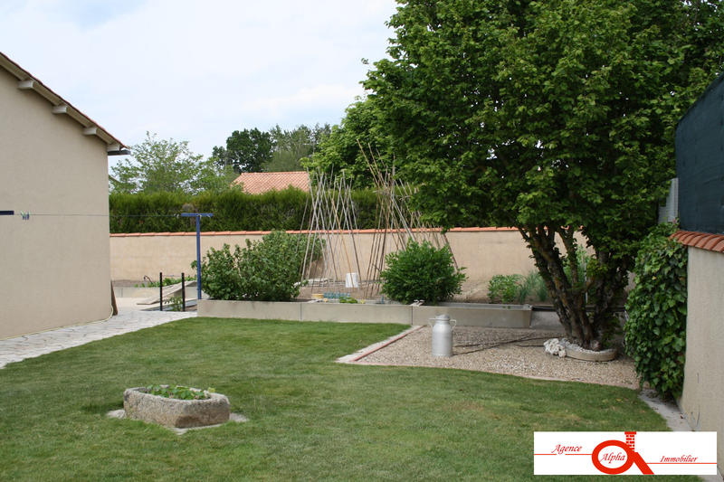 Maison traditionnelle - 169 m² - 6 pièces