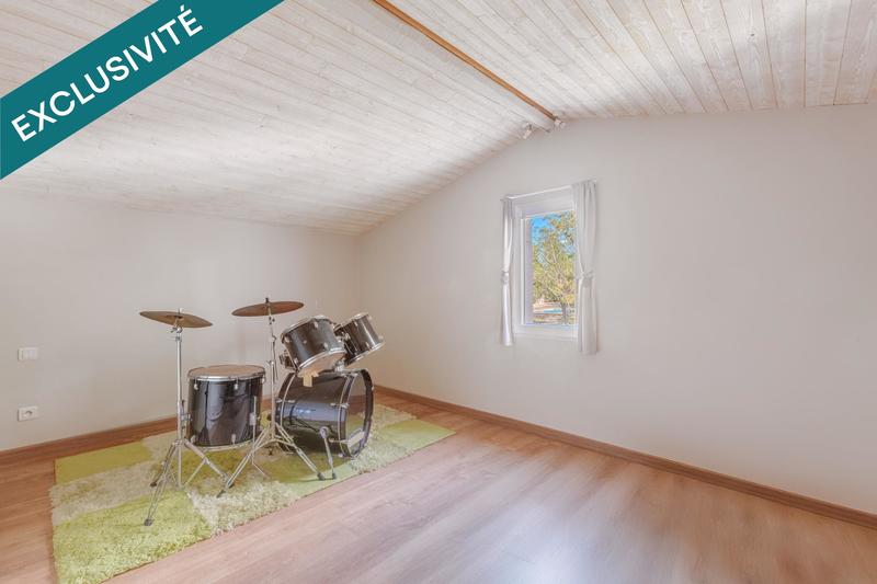 Maison - 440 m² - 11 pièces