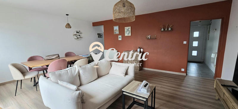 Maison - 92 m² - 4 pièces