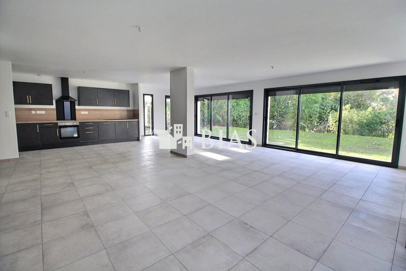 Maison contemporaine - 165 m² - 6 pièces