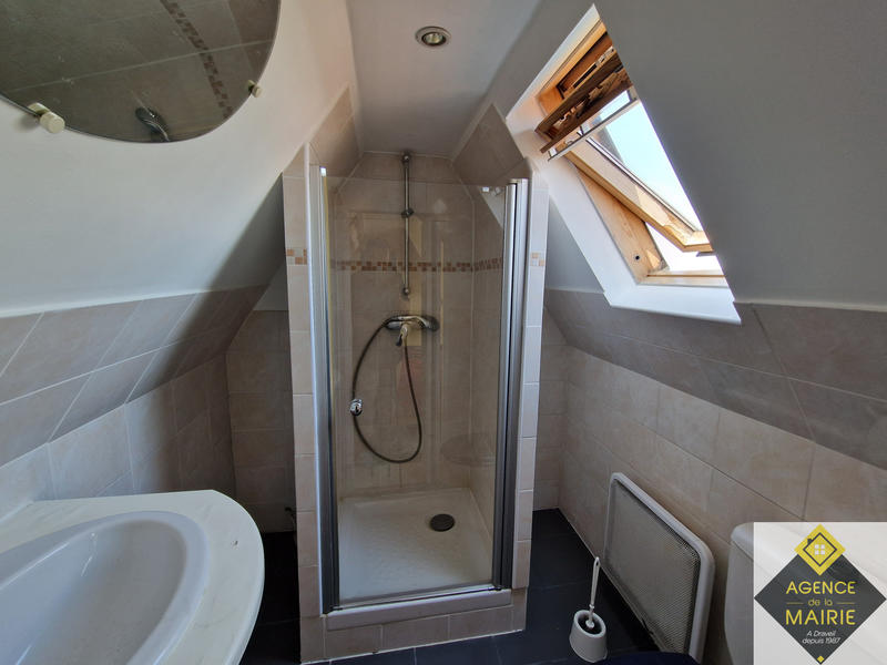 Maison - 94 m² - 5 pièces