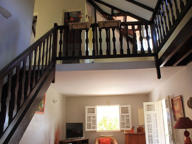 Maison - 256 m² - 7 pièces