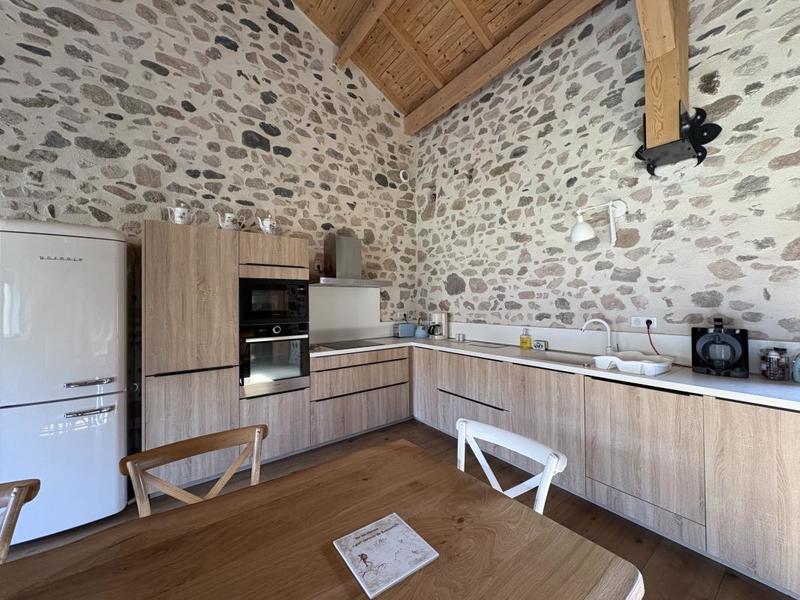 Maison - 160 m² - 4 pièces