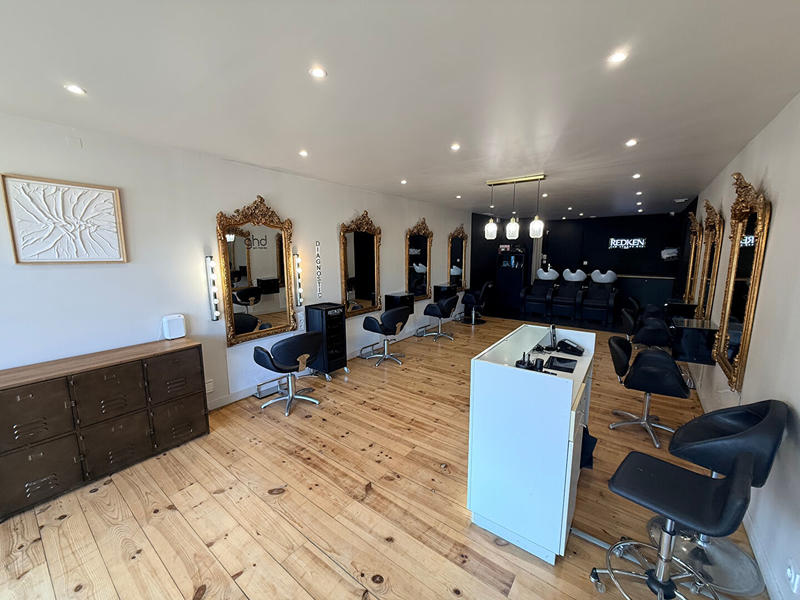 Magasins - 66 m² - 2 pièces