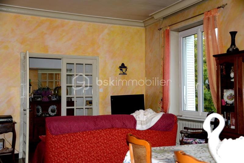 Maison - 206 m² - 6 pièces