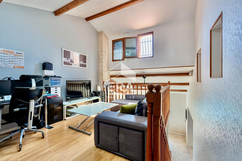 Maison - 198 m² - 8 pièces