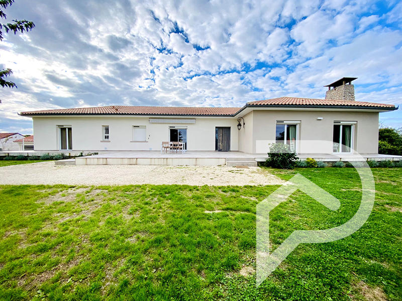 Maison - 205 m² - 8 pièces