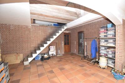 Pavillon - 200 m² - 10 pièces