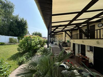 Propriété - 261 m² - 10 pièces