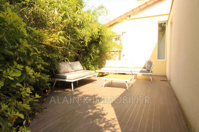 Maison - 102 m² - 6 pièces