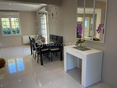 Propriété - 179 m² - 7 pièces