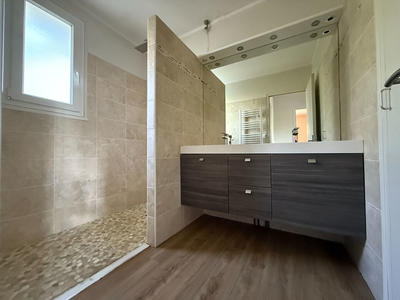 Maison - 152 m² - 6 pièces