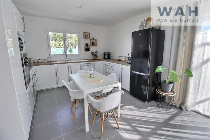 Maison - 80 m² - 4 pièces