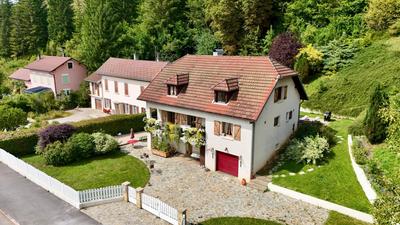 Demeure - 175 m² - 5 pièces