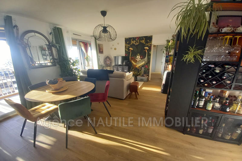 Appartement - 65 m² - 2 pièces