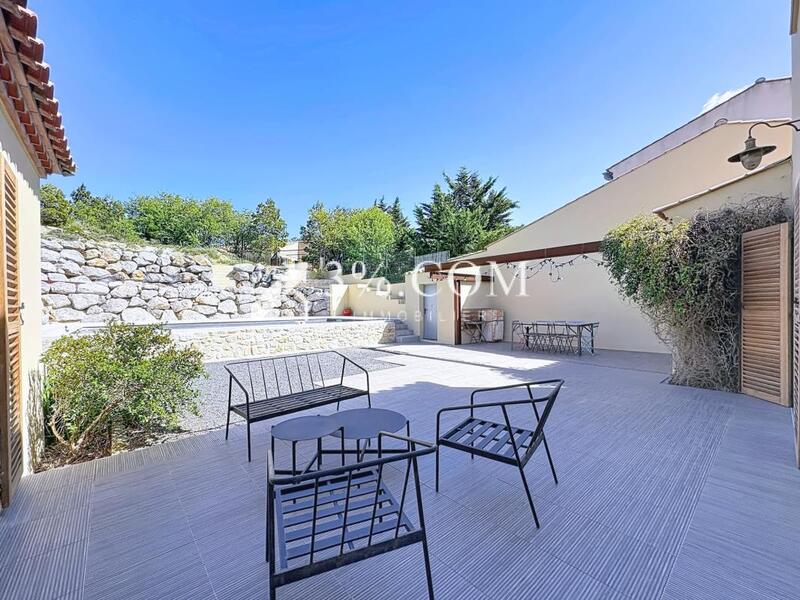 Maison - 153 m² - 7 pièces