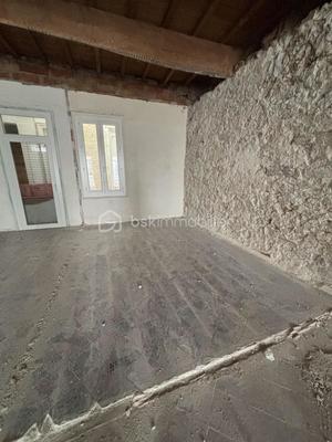 Appartement - 75 m² - 1 pièce