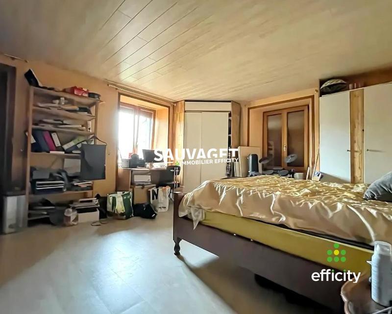 Maison - 320 m² - 11 pièces