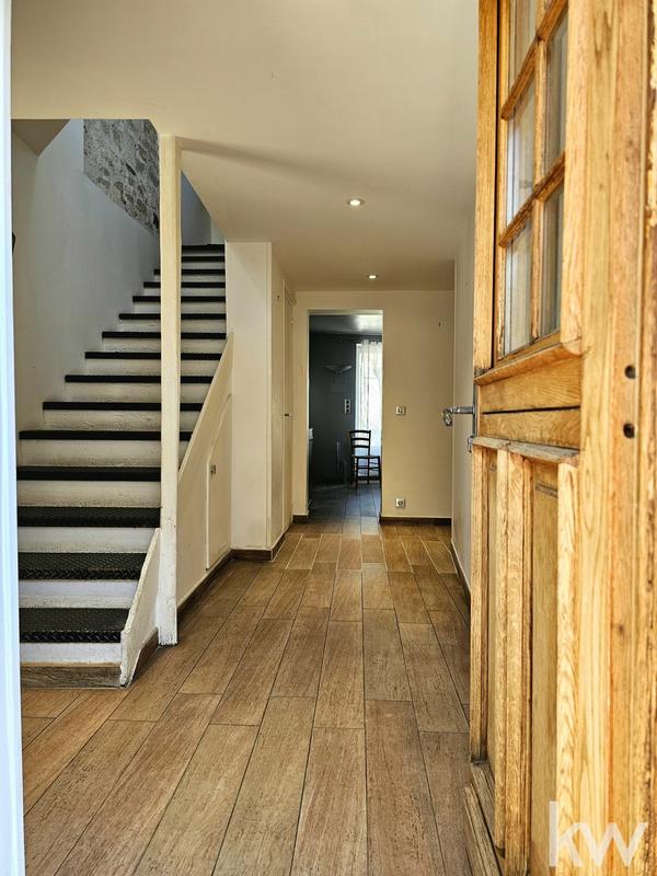 Maison - 278 m² - 11 pièces